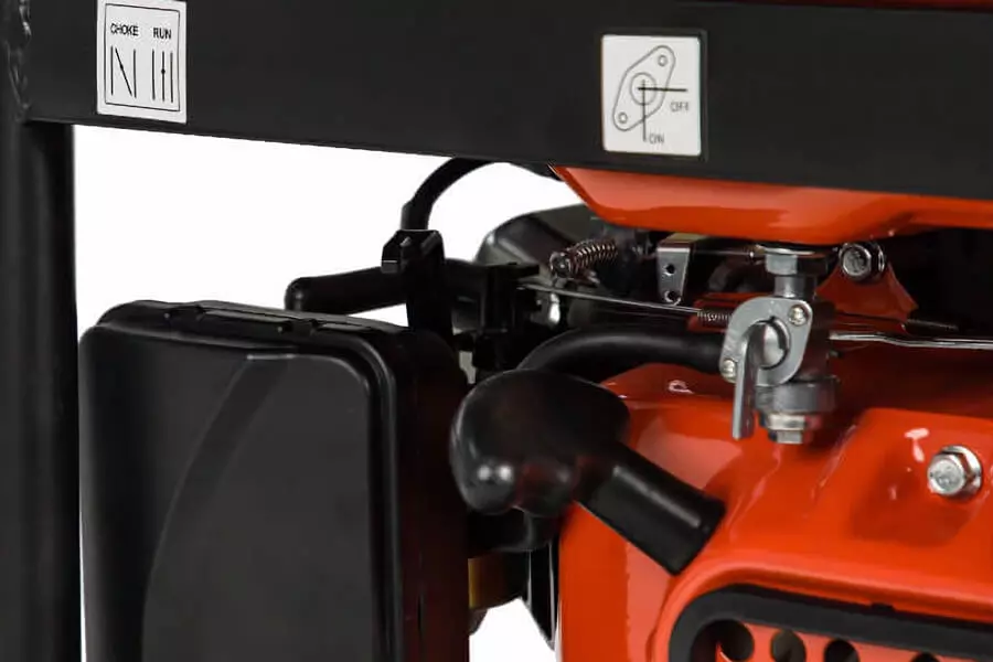 BS2800R-gasoline-generator-detail.jpg